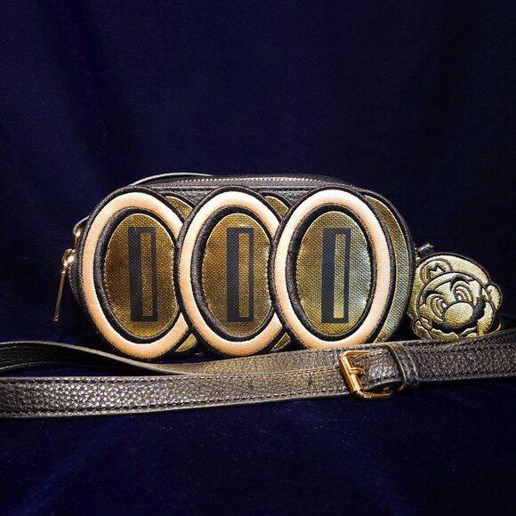 Danielle Nicole Super Mario Bros. Gold Coins Crossbody Bag (2020) – Like New - Picture 1 of 6